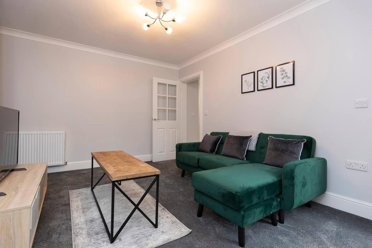 Modern 2 Bedroom Perfect For Family Friends And Workers Саут-Шилдс Экстерьер фото